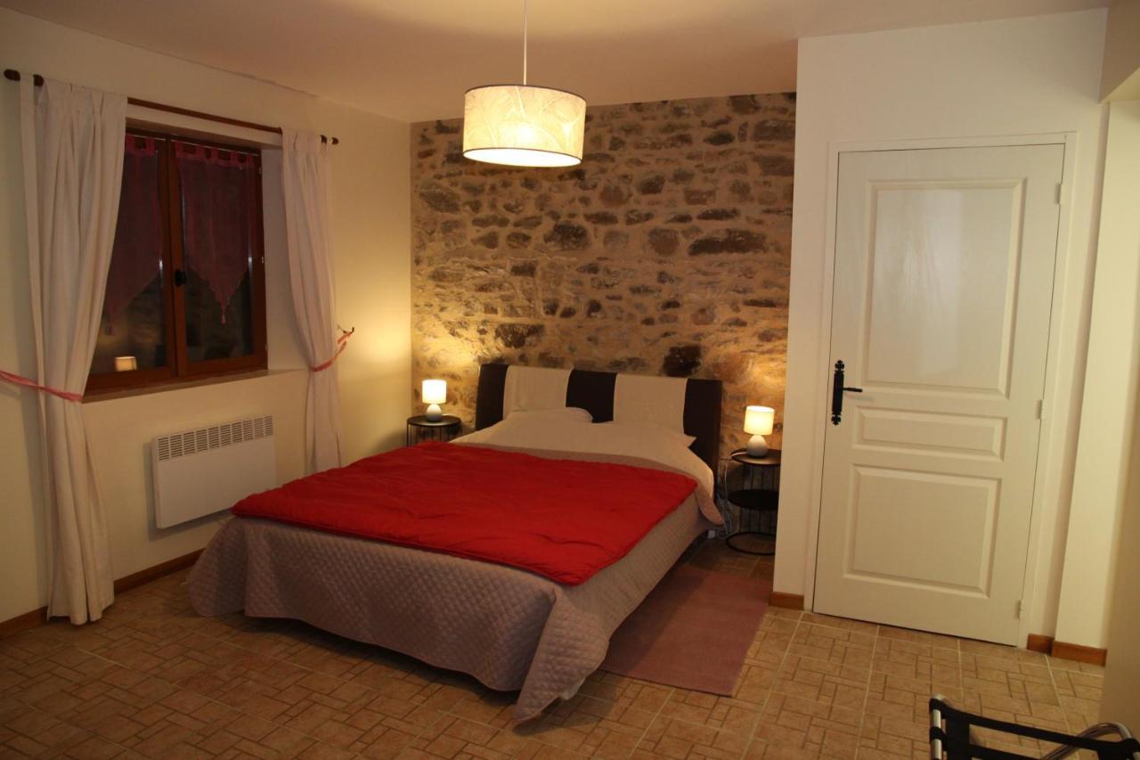 Gites & Chambres D'Hotes Peyrecout Laparrouquial エクステリア 写真